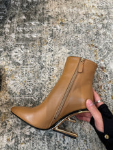 China Replica Fendi Women Shoes 140usd Only